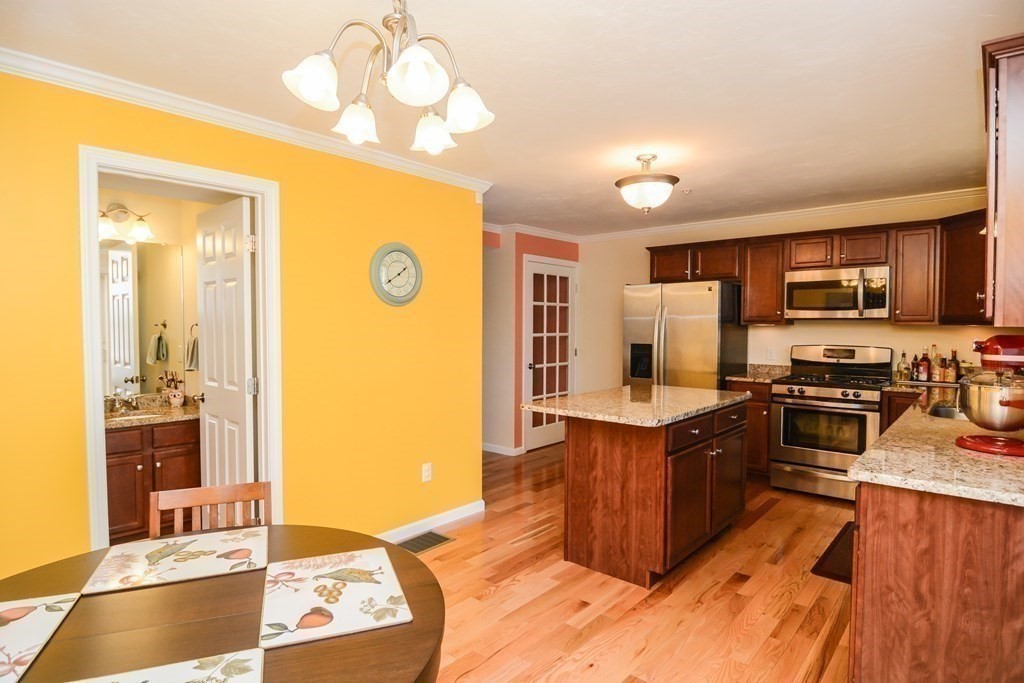 2 bed, 1 bath apartment for rent at 1975 Middlesex St Unit 23, Lowell — photo 7 of 24