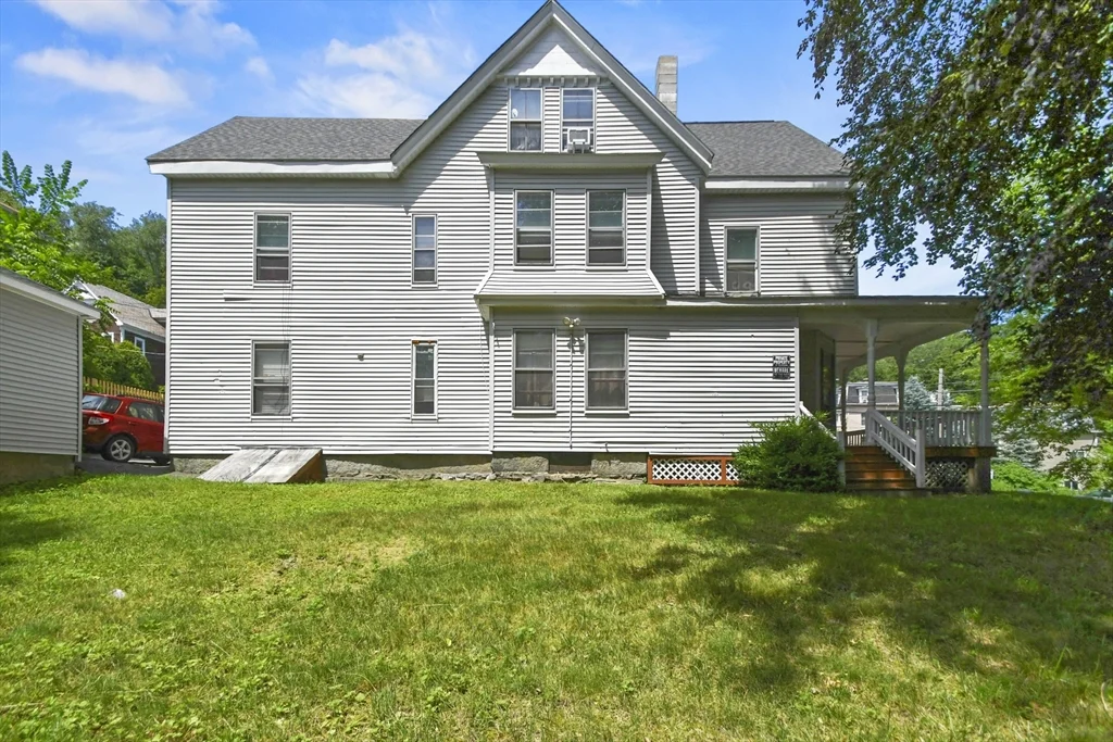 3 bed, 1 bath apartment for rent at 198-200 Blossom St Unit 2, Fitchburg — photo 4 of 15