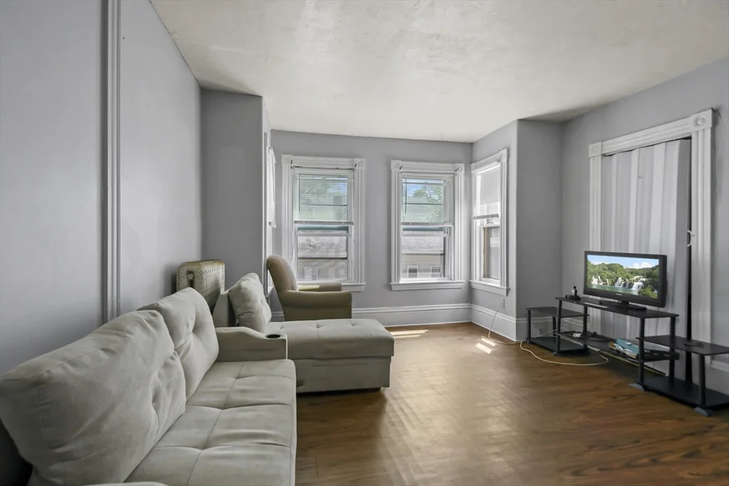 3 bed, 1 bath apartment for rent at 198-200 Blossom St Unit 2, Fitchburg — photo 14 of 15