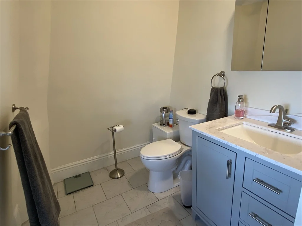 3 bed, 1 bath apartment for rent at 198-200 Clifton St Unit 3, Malden — photo 15 of 17