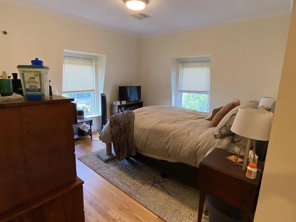3 bed, 1 bath apartment for rent at 198-200 Clifton St Unit 3, Malden — photo 9 of 17