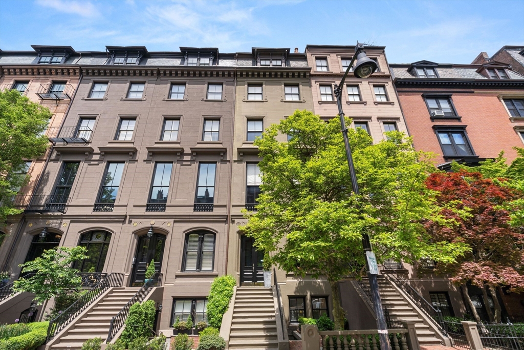 1 bed, 1 bath apartment for rent at 198 Beacon St Unit A, Back Bay — photo 9 of 10