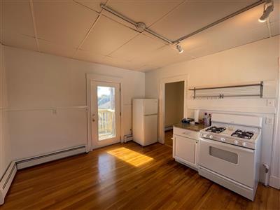 1 bed, 1 bath apartment for rent at 198 Cedar St Unit 3, Powder House Square — photo 7 of 12