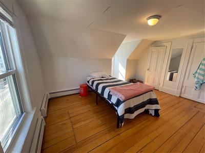 1 bed, 1 bath apartment for rent at 198 Cedar St Unit 3, Powder House Square — photo 3 of 12