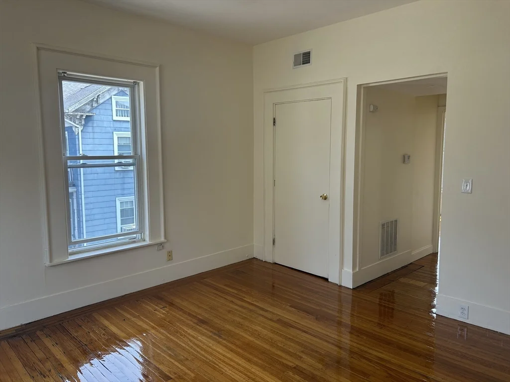 1 bed, 1 bath apartment for rent at 198 Clifton St Unit 2, Malden — photo 3 of 8