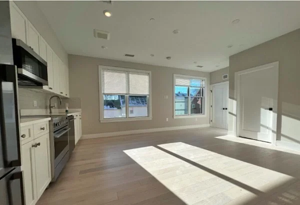 Studio bed, 1 bath apartment for rent at 198 Green St Unit 204, Jamaica Plain