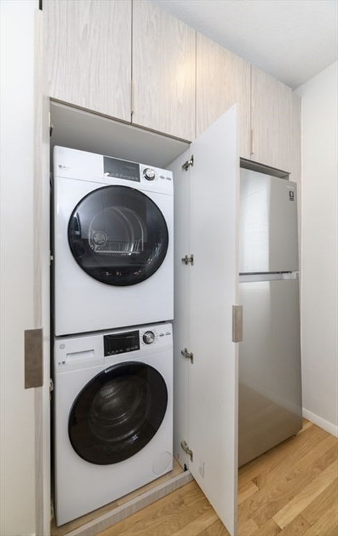 2 bed, 1 bath apartment for rent at 198 Hillside St Unit 1, Mission Hill — photo 2 of 6