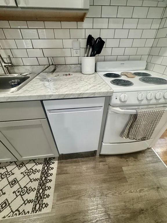 1 bed, 1 bath apartment for rent at 198 Main St Unit 1, East Fairhaven — photo 16 of 23