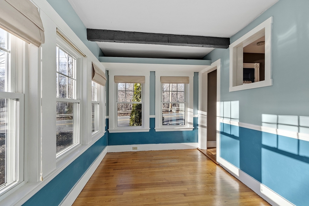 3 bed, 1 bath apartment for rent at 198 Main St Unit 1, Rockport — photo 10 of 25