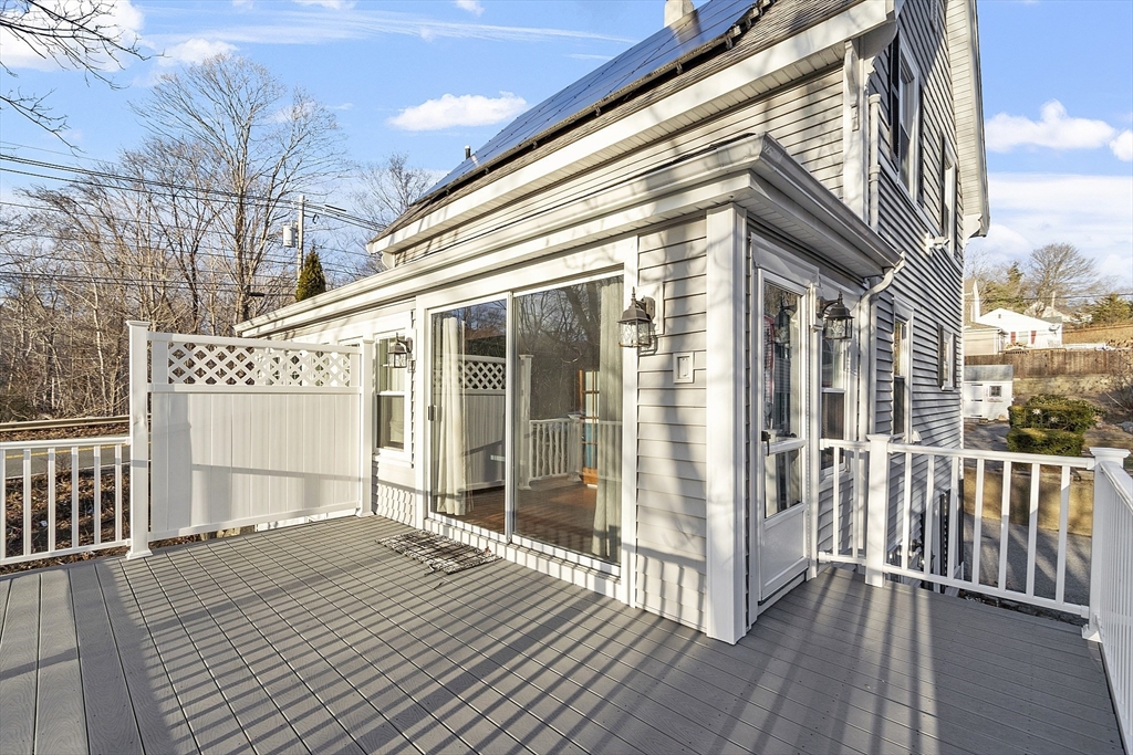 3 bed, 1 bath apartment for rent at 198 Main St Unit 1, Rockport — photo 20 of 25