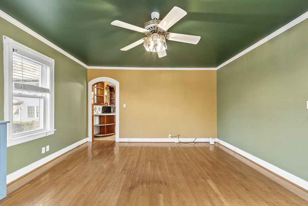 3 bed, 1 bath apartment for rent at 198 Main St Unit 1, Rockport — photo 6 of 25