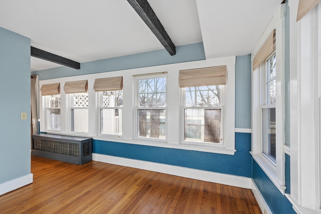 3 bed, 1 bath apartment for rent at 198 Main St Unit 1, Rockport — photo 11 of 25