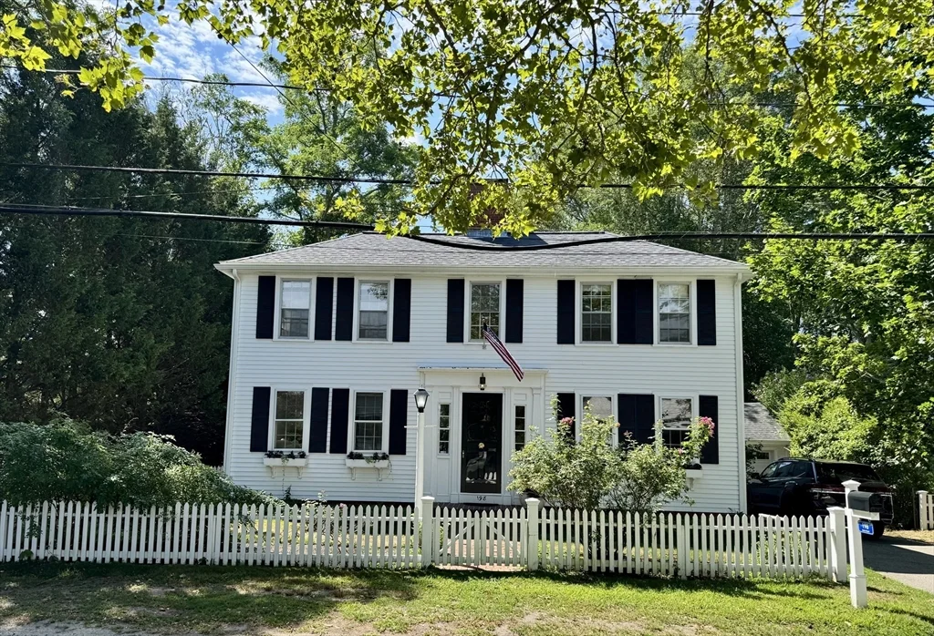 2 bed, 2 bath apartment for rent at 198 Main St Unit 2, Sandwich (village) — photo 1 of 27