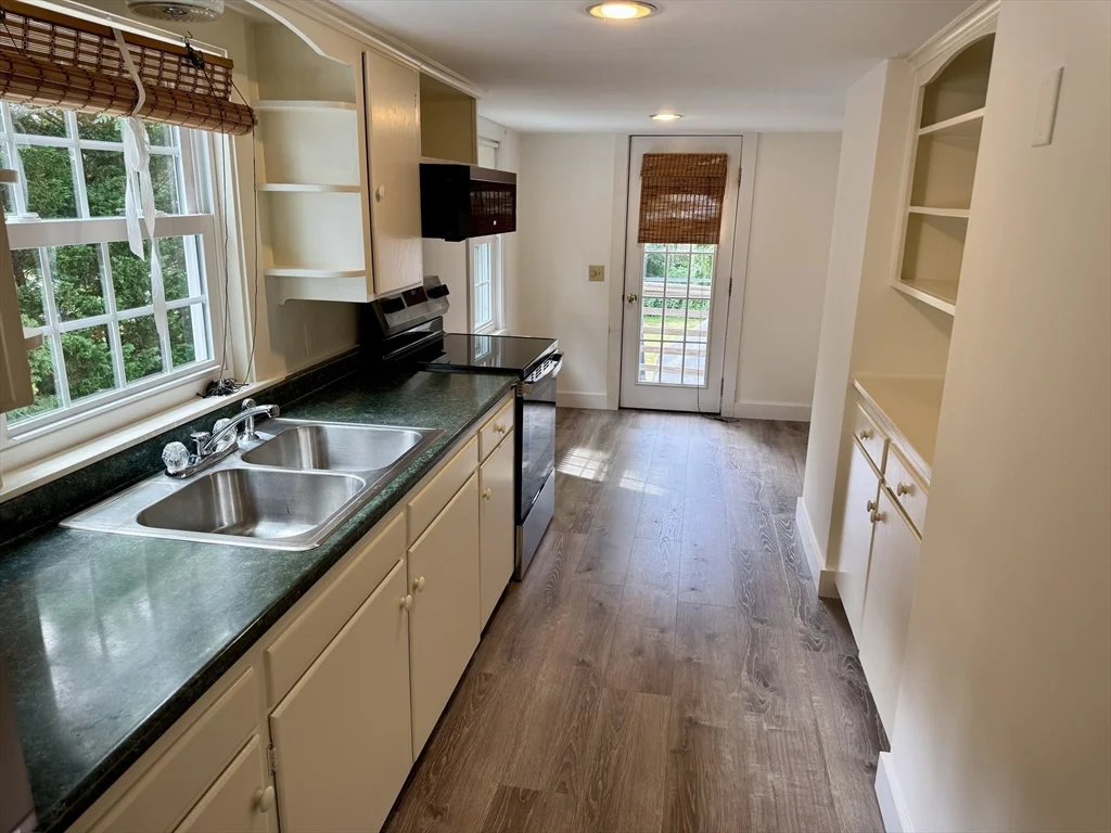 2 bed, 2 bath apartment for rent at 198 Main St Unit 2, Sandwich (village) — photo 10 of 27