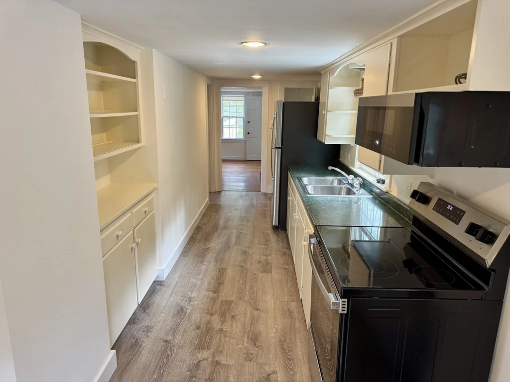 2 bed, 2 bath apartment for rent at 198 Main St Unit 2, Sandwich (village) — photo 8 of 27