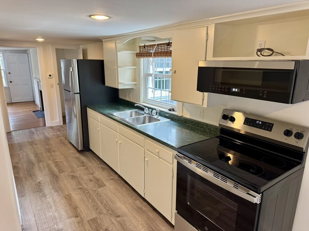 2 bed, 2 bath apartment for rent at 198 Main St Unit 2, Sandwich (village) — photo 7 of 27