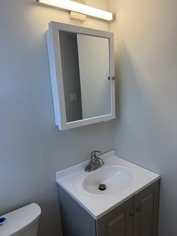 1 bed, 1 bath apartment for rent at 198 Main St Unit 2 South, Fairhaven — photo 12 of 20