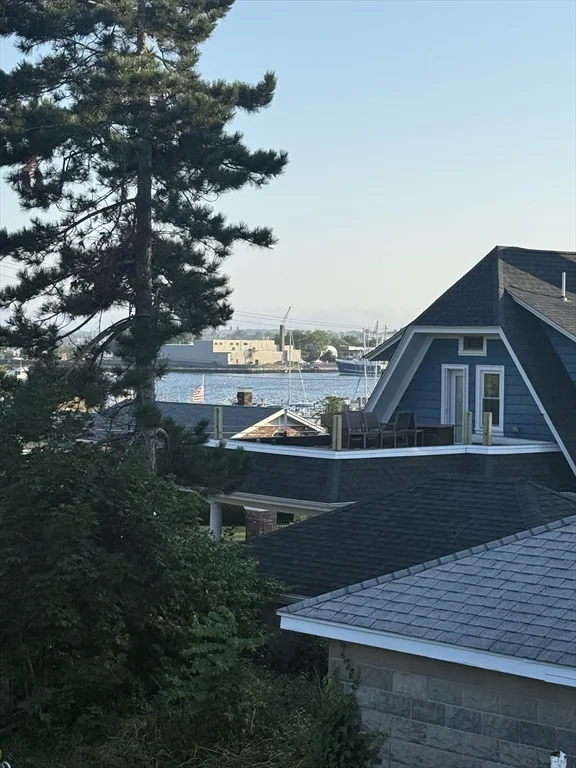 1 bed, 1 bath apartment for rent at 198 Main St Unit 2 South, Fairhaven — photo 5 of 20
