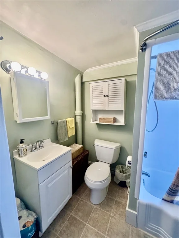 1 bed, 1 bath apartment for rent at 198 Main St Unit 2W, Fairhaven — photo 7 of 18