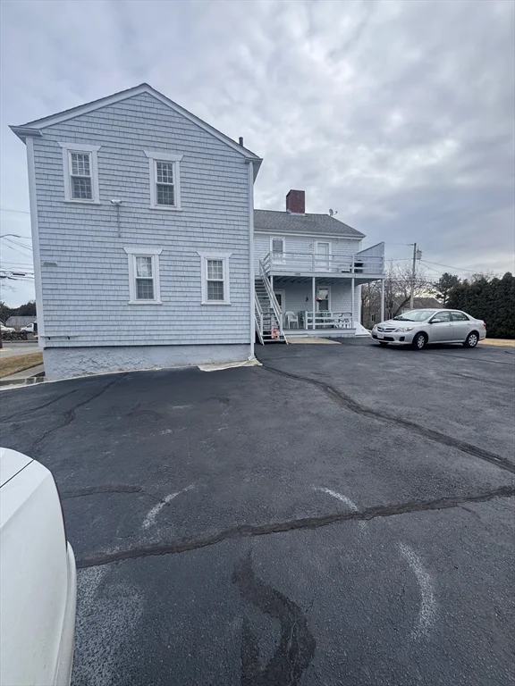 1 bed, 1 bath apartment for rent at 198 Main St Unit 2W, Fairhaven — photo 11 of 18