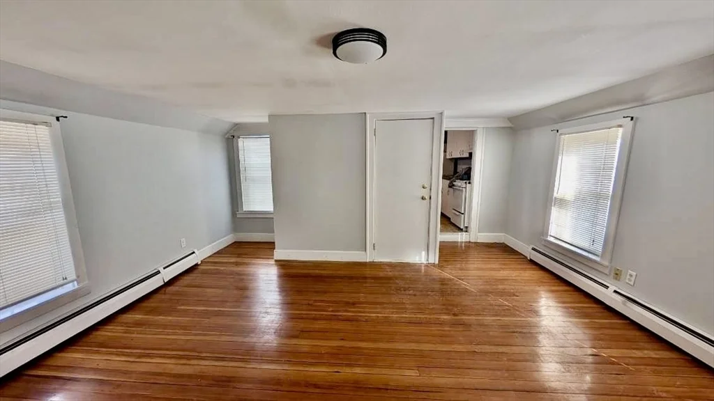 1 bed, 1 bath apartment for rent at 198 Main St Unit 2W, Fairhaven — photo 3 of 18