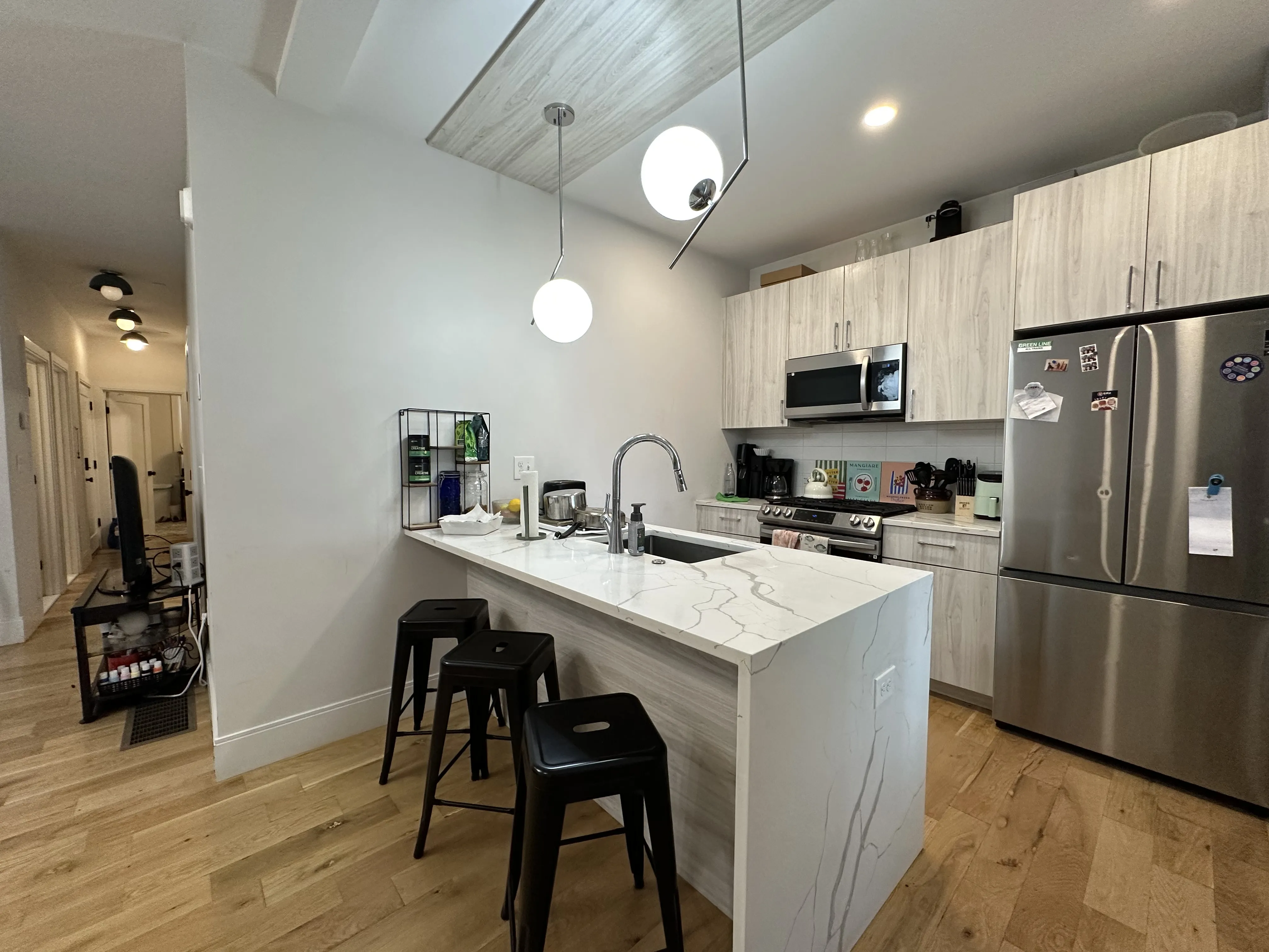 3 bed, 2 bath apartment for rent at 198 Maverick St Unit 1, East Boston — photo 14 of 25