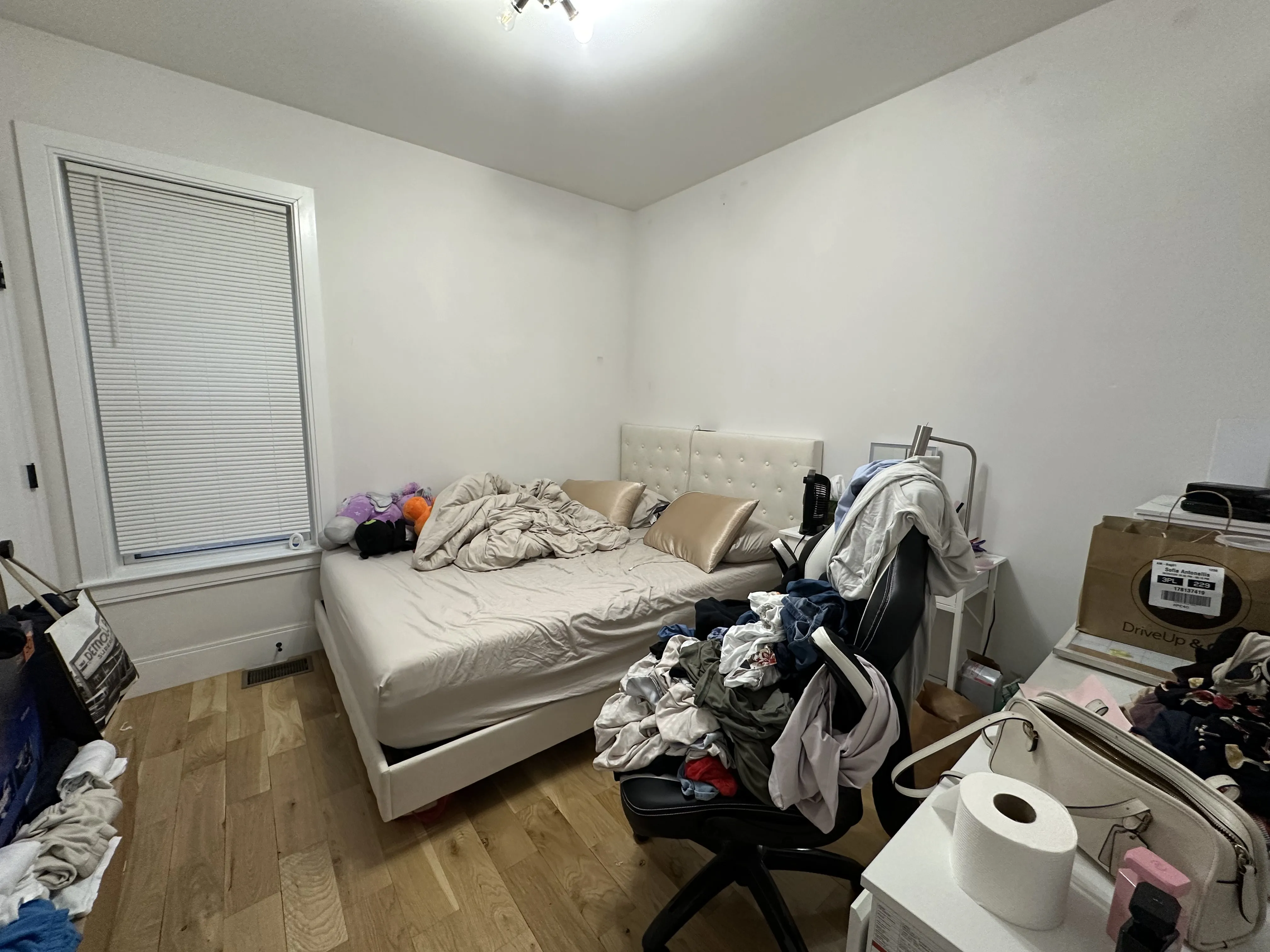 3 bed, 2 bath apartment for rent at 198 Maverick St Unit 1, East Boston — photo 10 of 25