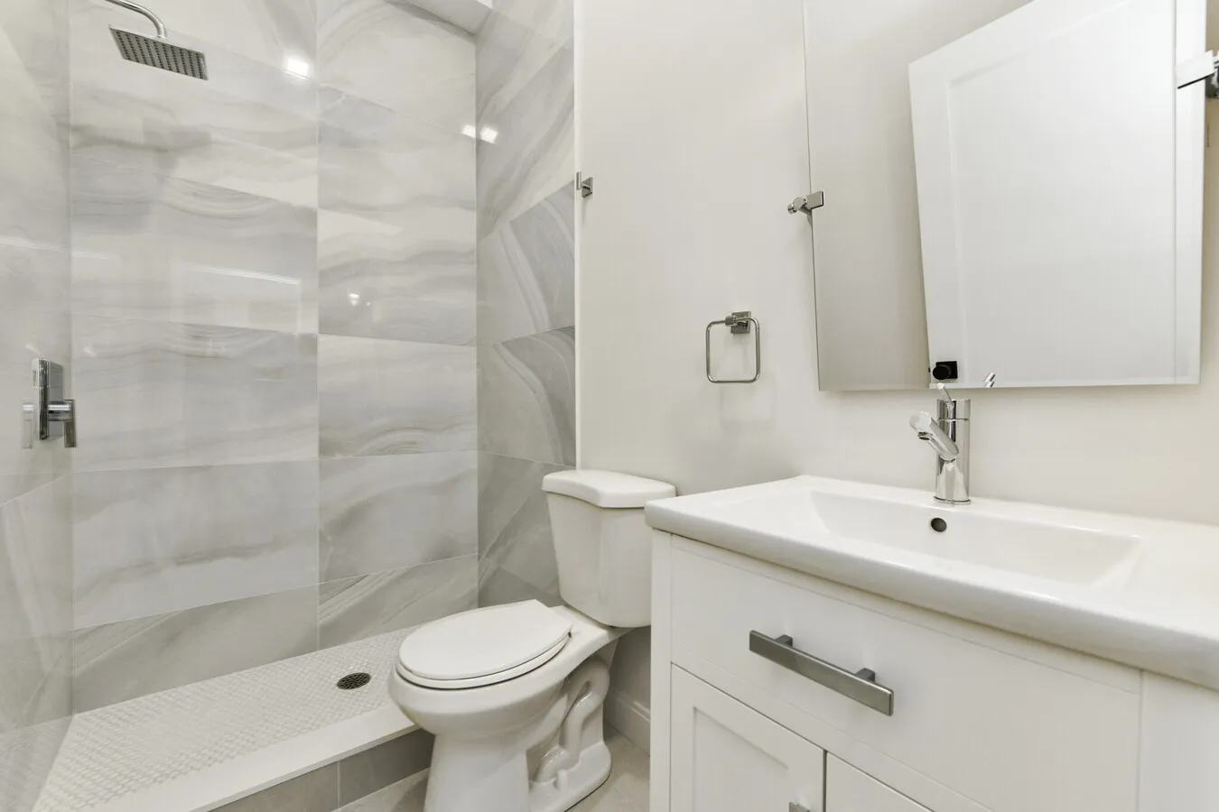 3 bed, 2 bath apartment for rent at 198 Maverick St Unit 1, East Boston — photo 21 of 25