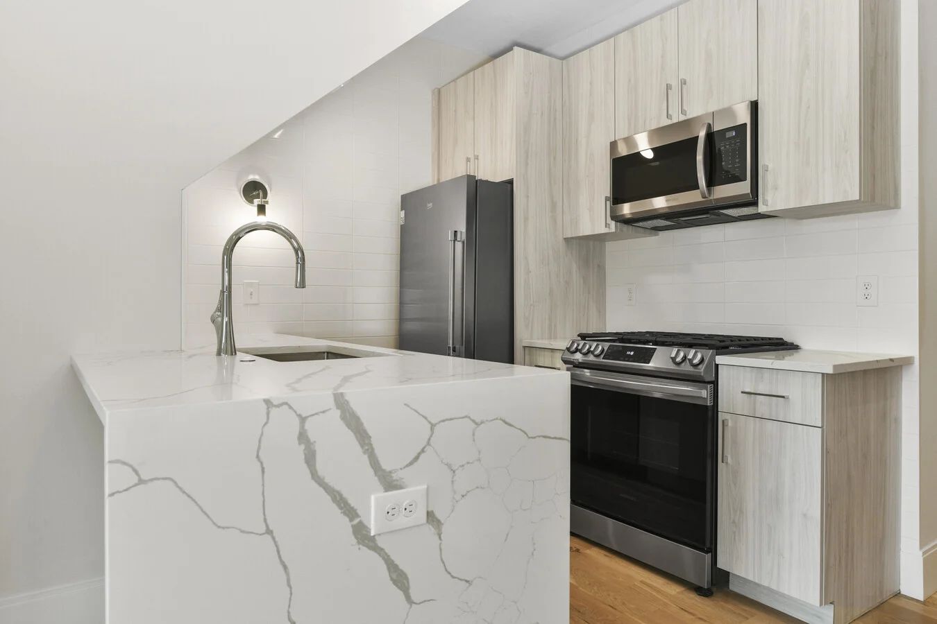 3 bed, 2 bath apartment for rent at 198 Maverick St Unit 1, East Boston — photo 25 of 25