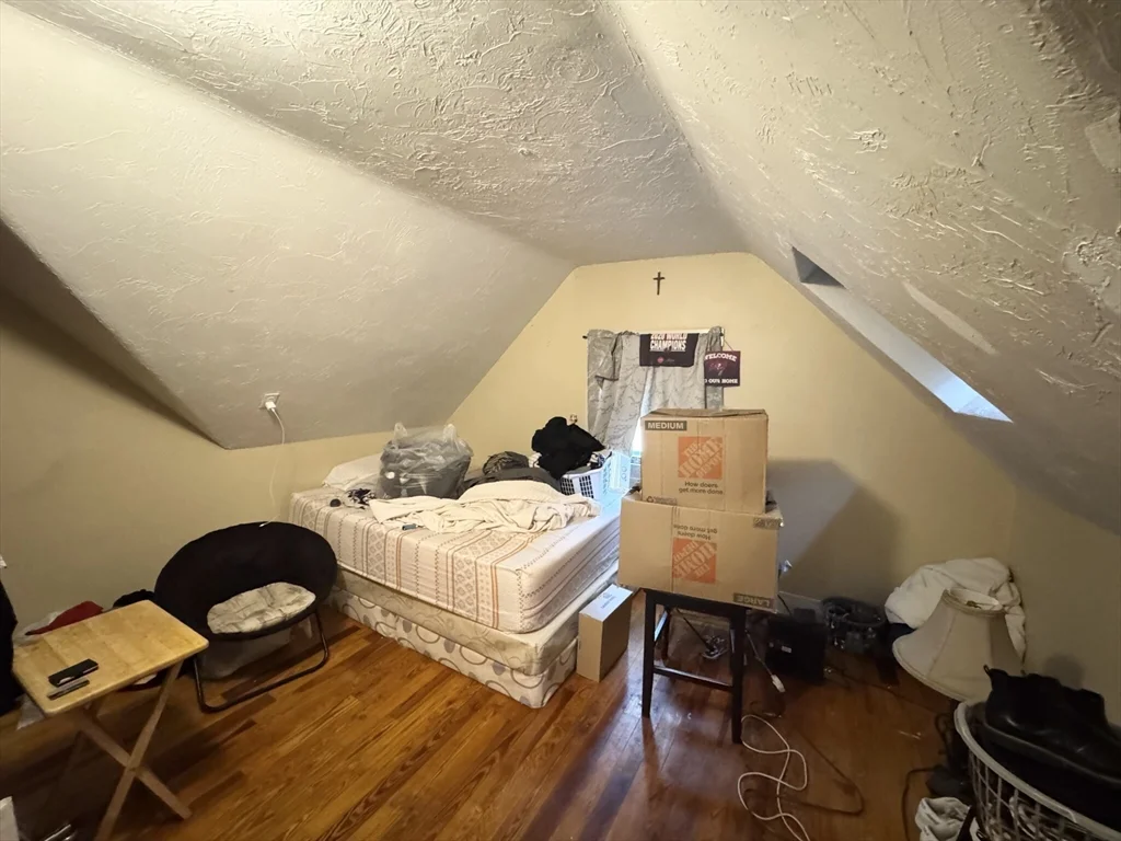 1 bed, 1 bath apartment for rent at 198 Reed St Unit 3, Rockland — photo 4 of 7
