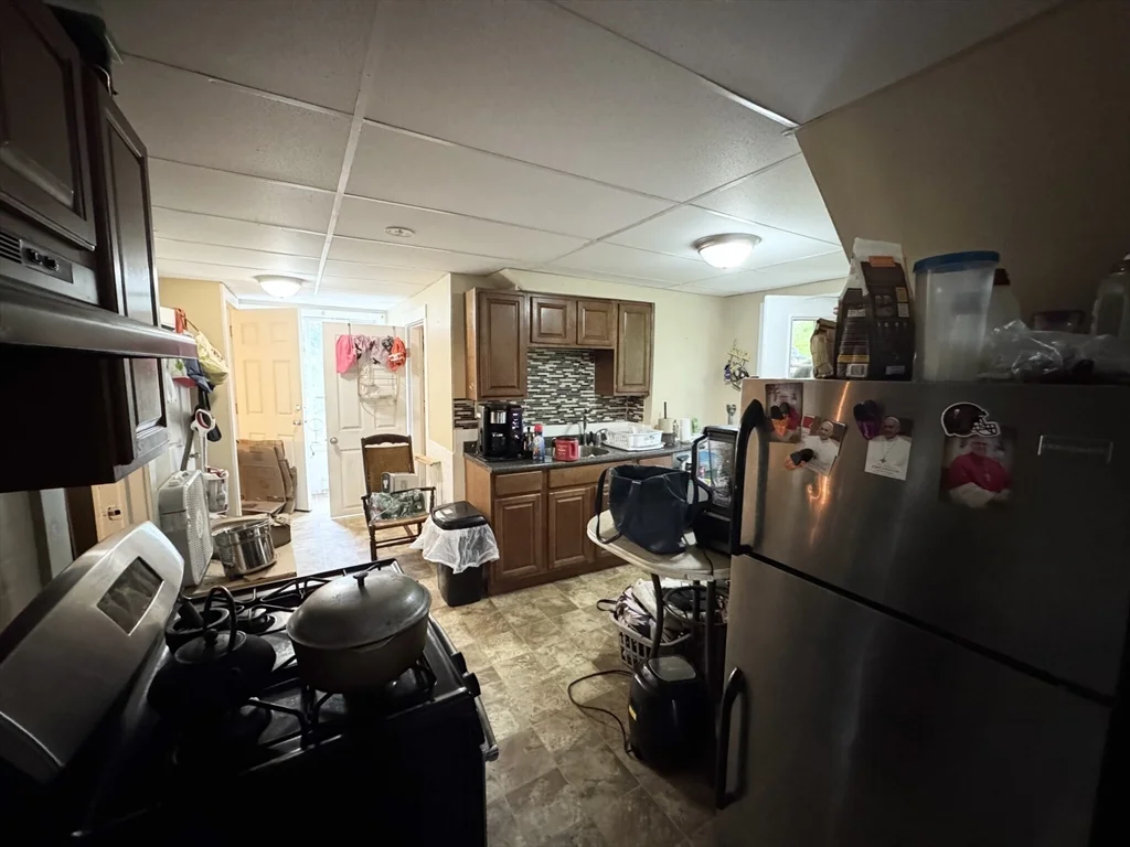 1 bed, 1 bath apartment for rent at 198 Reed St Unit 3, Rockland — photo 7 of 7