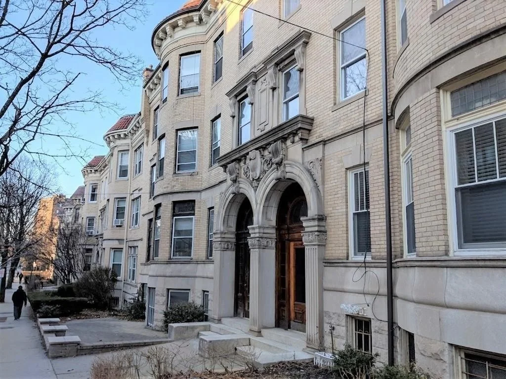 1 bed, 1 bath apartment for rent at 198 Saint Paul Unit 4, Coolidge Corner — photo 1 of 4