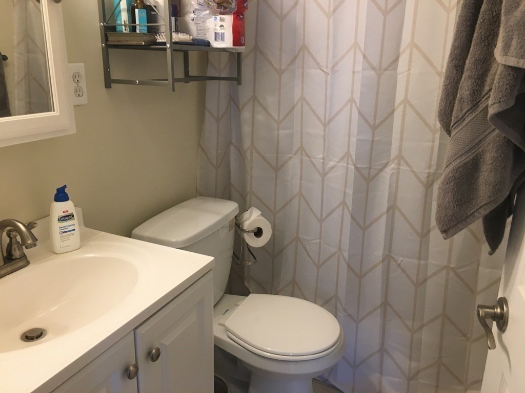 Studio bed, 1 bath apartment for rent at 198 Saint Paul Unit 9, Brookline — photo 9 of 9