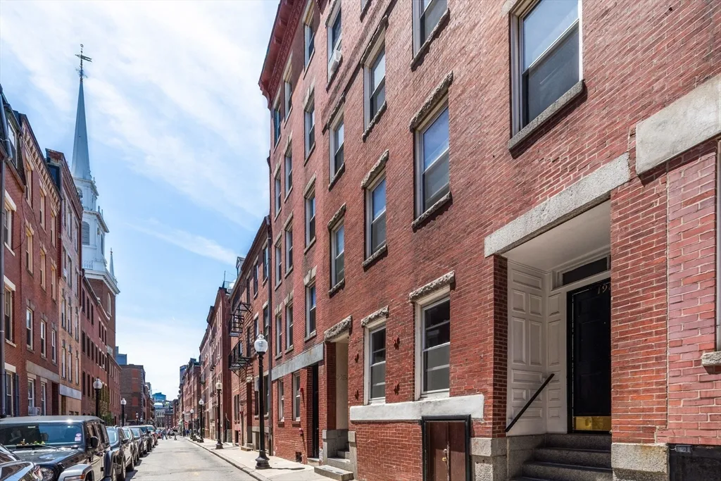 2 bed, 1 bath apartment for rent at 198 Salem St Unit 2, North End — photo 21 of 21