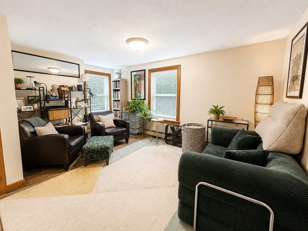 2 bed, 1 bath apartment for rent at 198 Washington St Unit 1, Union Square — photo 4 of 12