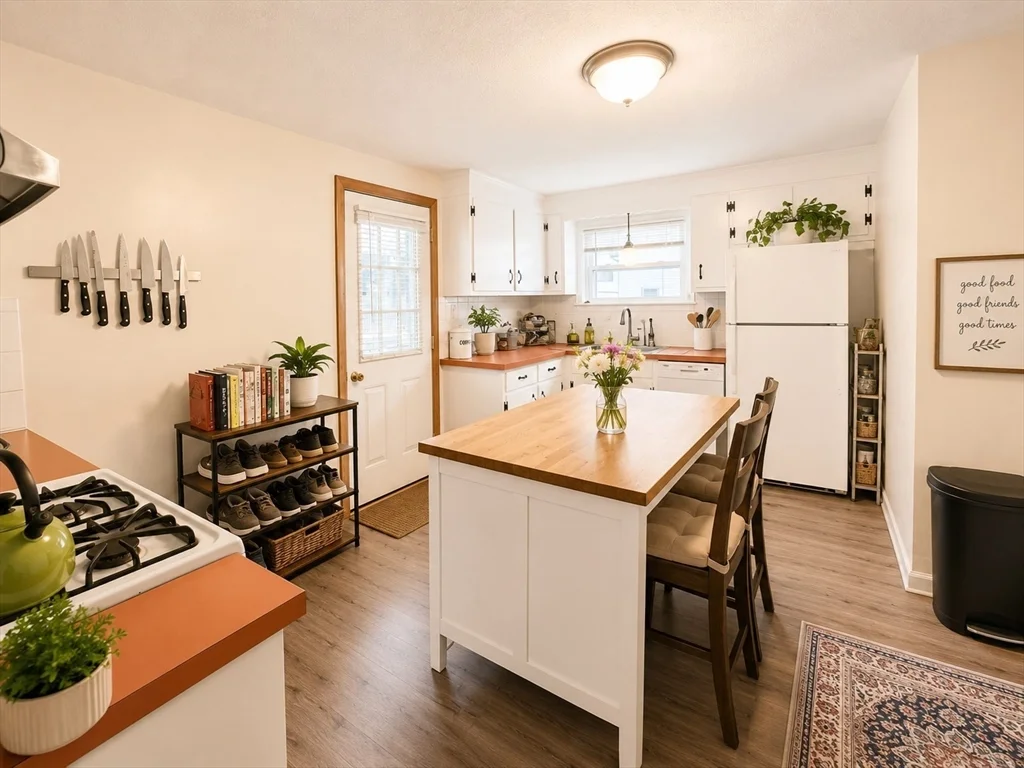 2 bed, 1 bath apartment for rent at 198 Washington St Unit 1, Union Square — photo 9 of 12