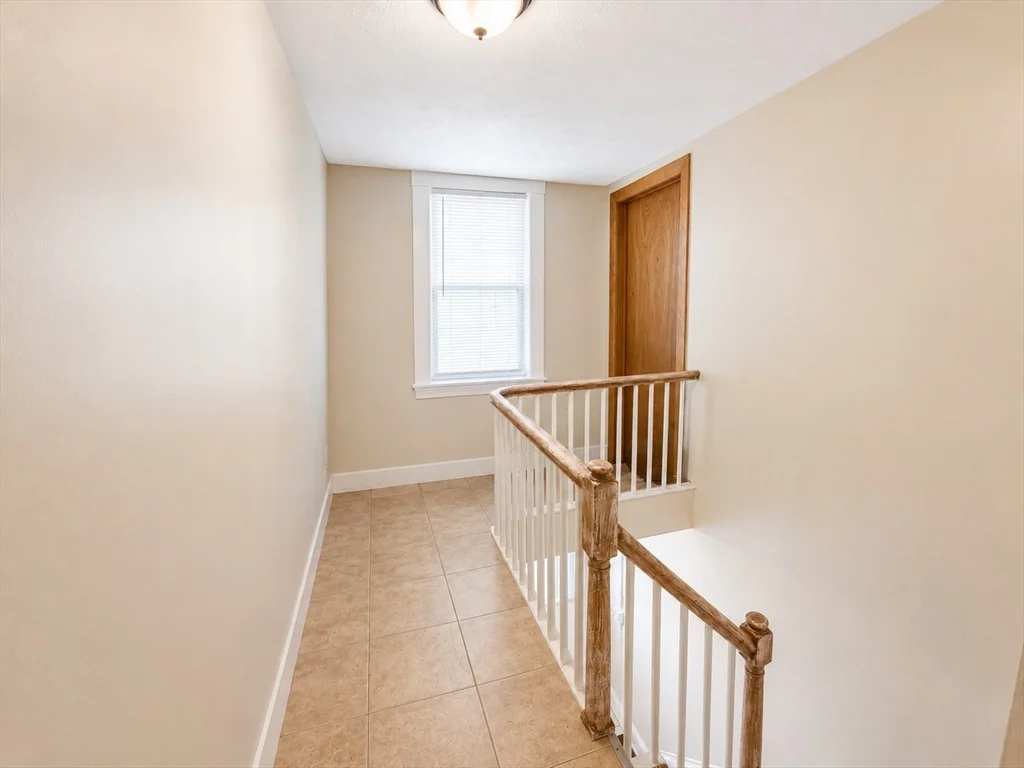 2 bed, 1 bath apartment for rent at 198 Washington St Unit 1, Union Square — photo 3 of 12