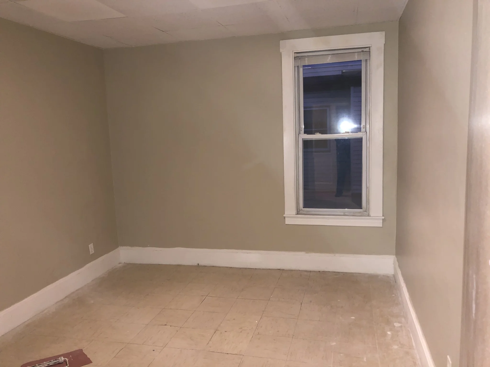 5 bed, 1 bath apartment for rent at 198 Washington St Unit 2, Medford — photo 8 of 17