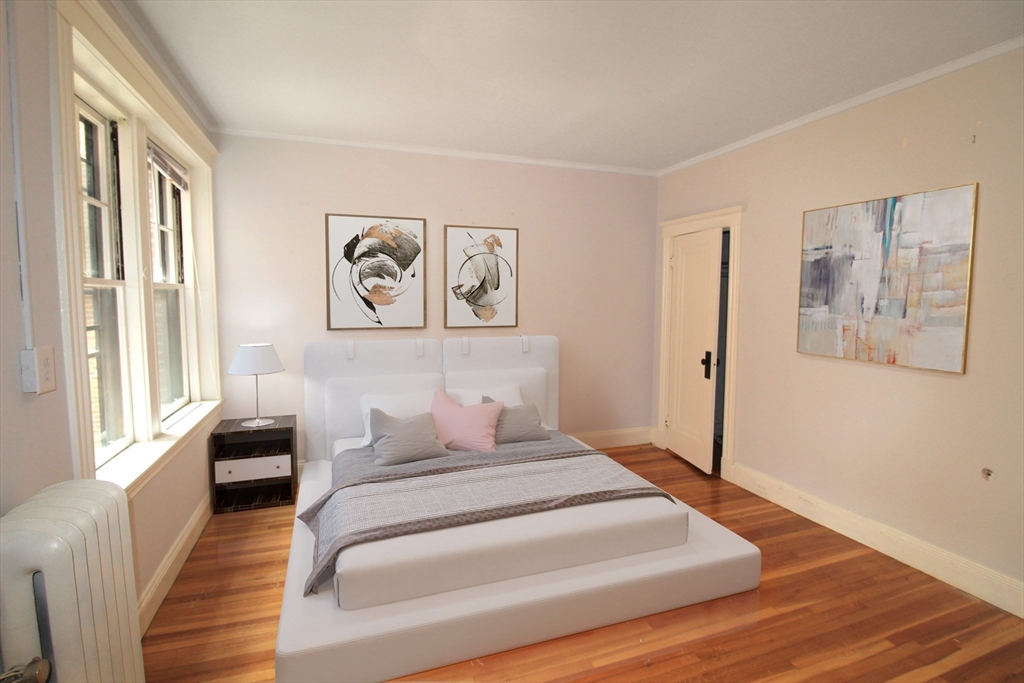 2 bed, 1 bath apartment for rent at 1982 Commonwealth Ave Unit 5, Brighton — photo 3 of 5