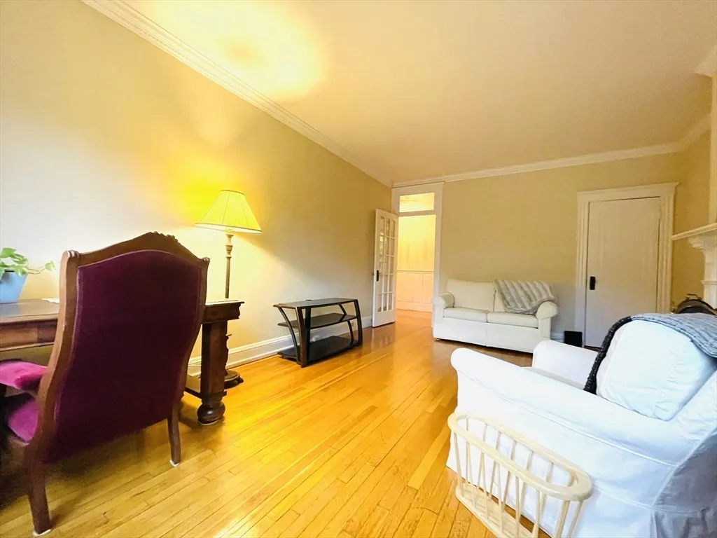 1 bed, 1 bath apartment for rent at 1988 Commonwealth Ave Unit 9, Brighton — photo 8 of 31