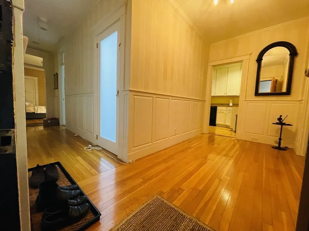 1 bed, 1 bath apartment for rent at 1988 Commonwealth Ave Unit 9, Brighton — photo 11 of 31