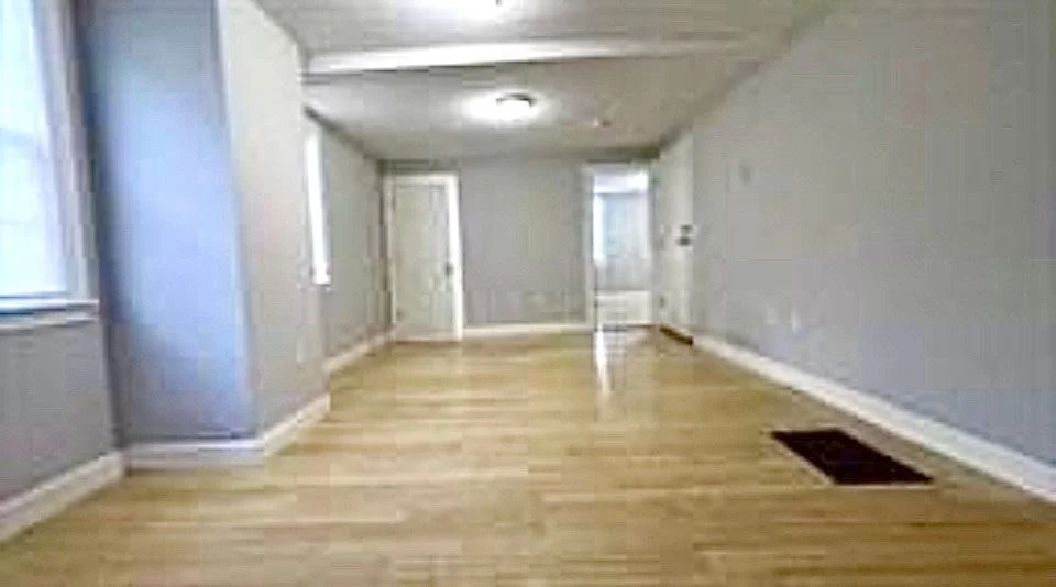 3 bed, 1 bath apartment for rent at 199 Andover Unit 1, Ballardvale — photo 4 of 16