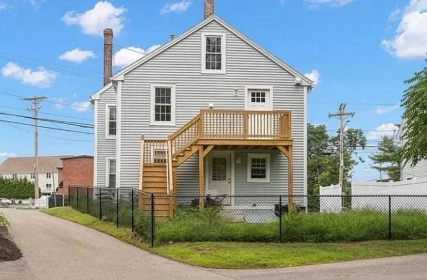 3 bed, 1 bath apartment for rent at 199 Andover Unit 1, Ballardvale — photo 3 of 16