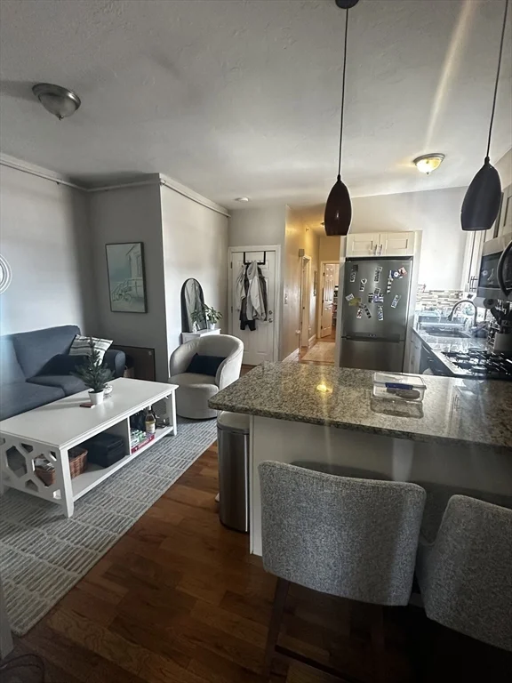 3 bed, 1 bath apartment for rent at 199 Athens St Unit 3, South Boston — photo 6 of 18