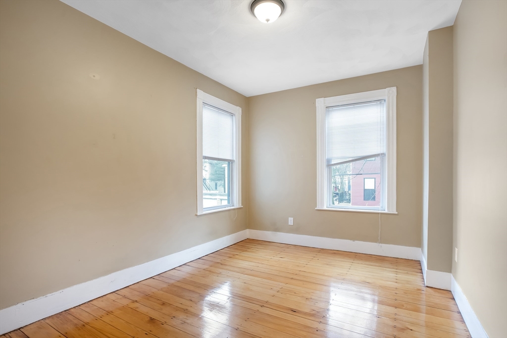 4 bed, 1 bath apartment for rent at 199 Beacon St Unit A, Somerville — photo 3 of 12