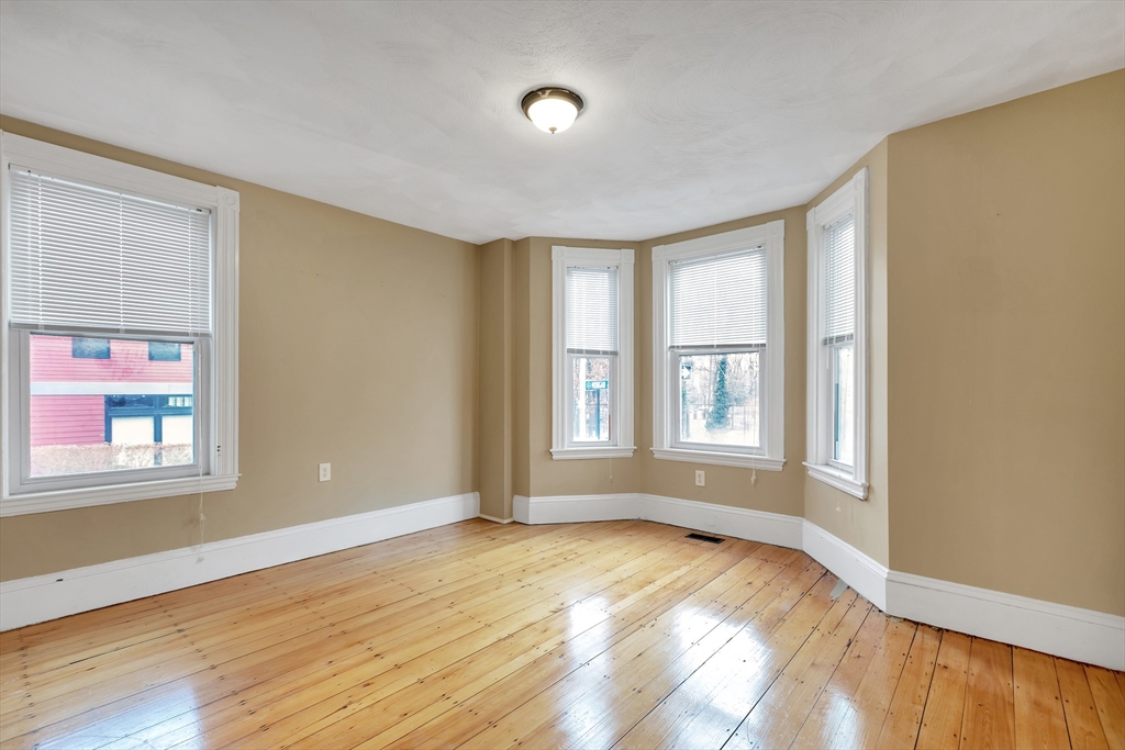 4 bed, 1 bath apartment for rent at 199 Beacon St Unit A, Somerville — photo 11 of 12
