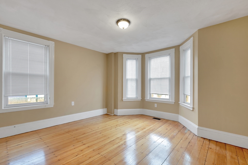 4 bed, 1 bath apartment for rent at 199 Beacon St Unit A, Somerville — photo 10 of 12