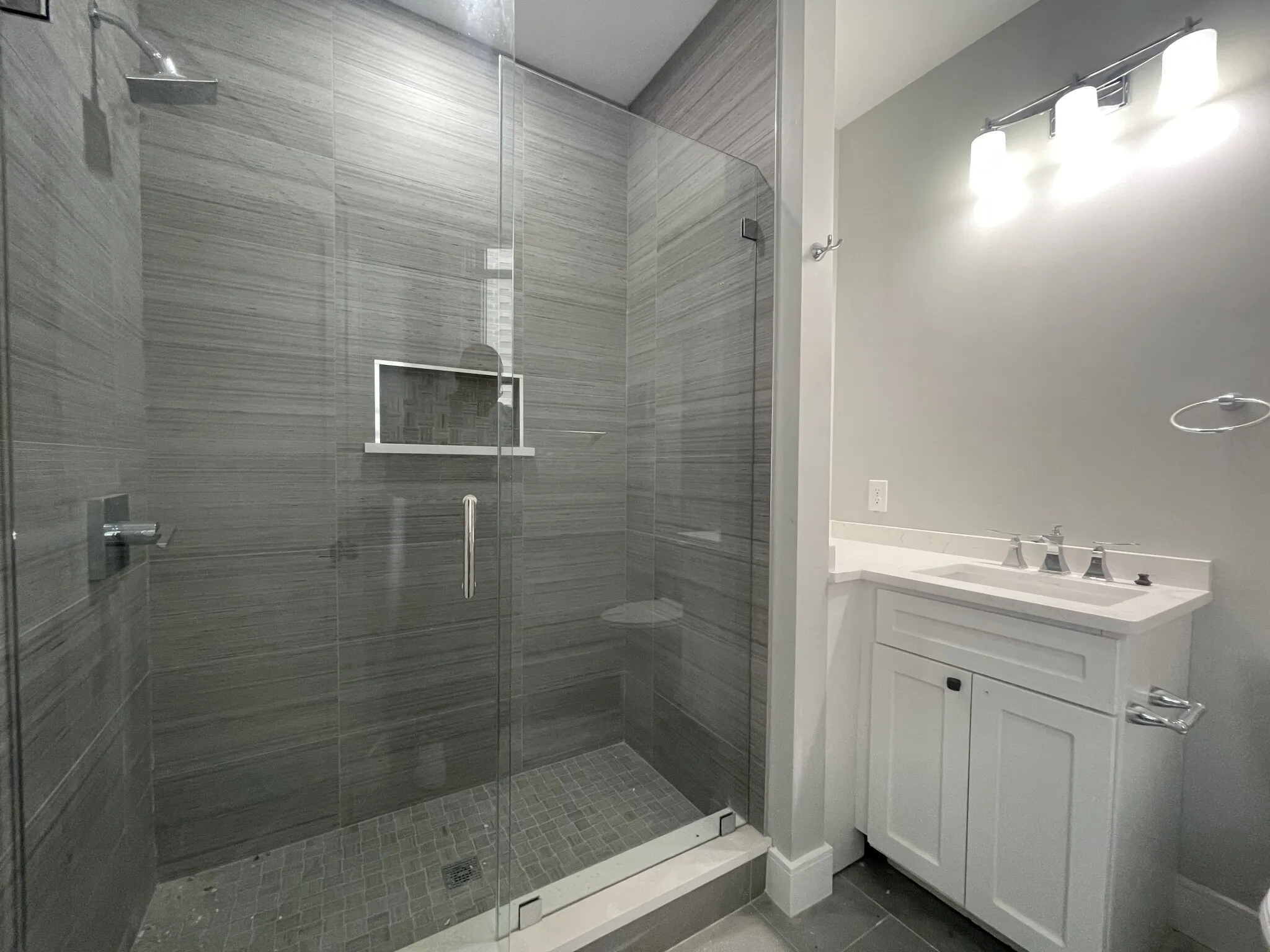 4 bed, 3.5 bath apartment for rent at 199 Boylston St Unit 0, Boylston Street — photo 5 of 18