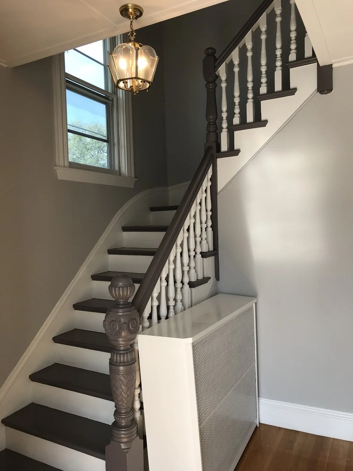 3 bed, 1 bath apartment for rent at 199 Burrill St Unit 2, Swampscott — photo 2 of 12
