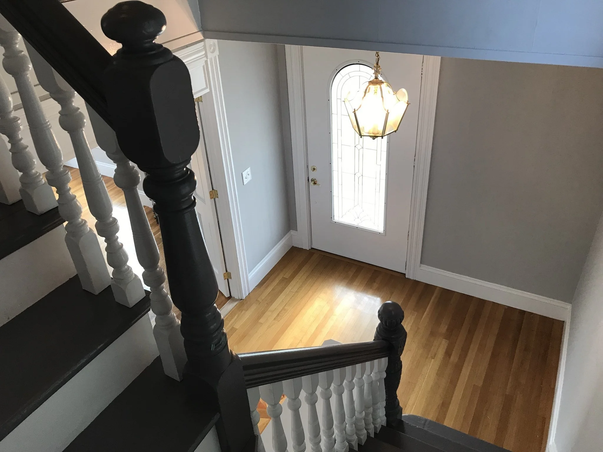 3 bed, 1 bath apartment for rent at 199 Burrill St Unit 2, Swampscott — photo 3 of 12